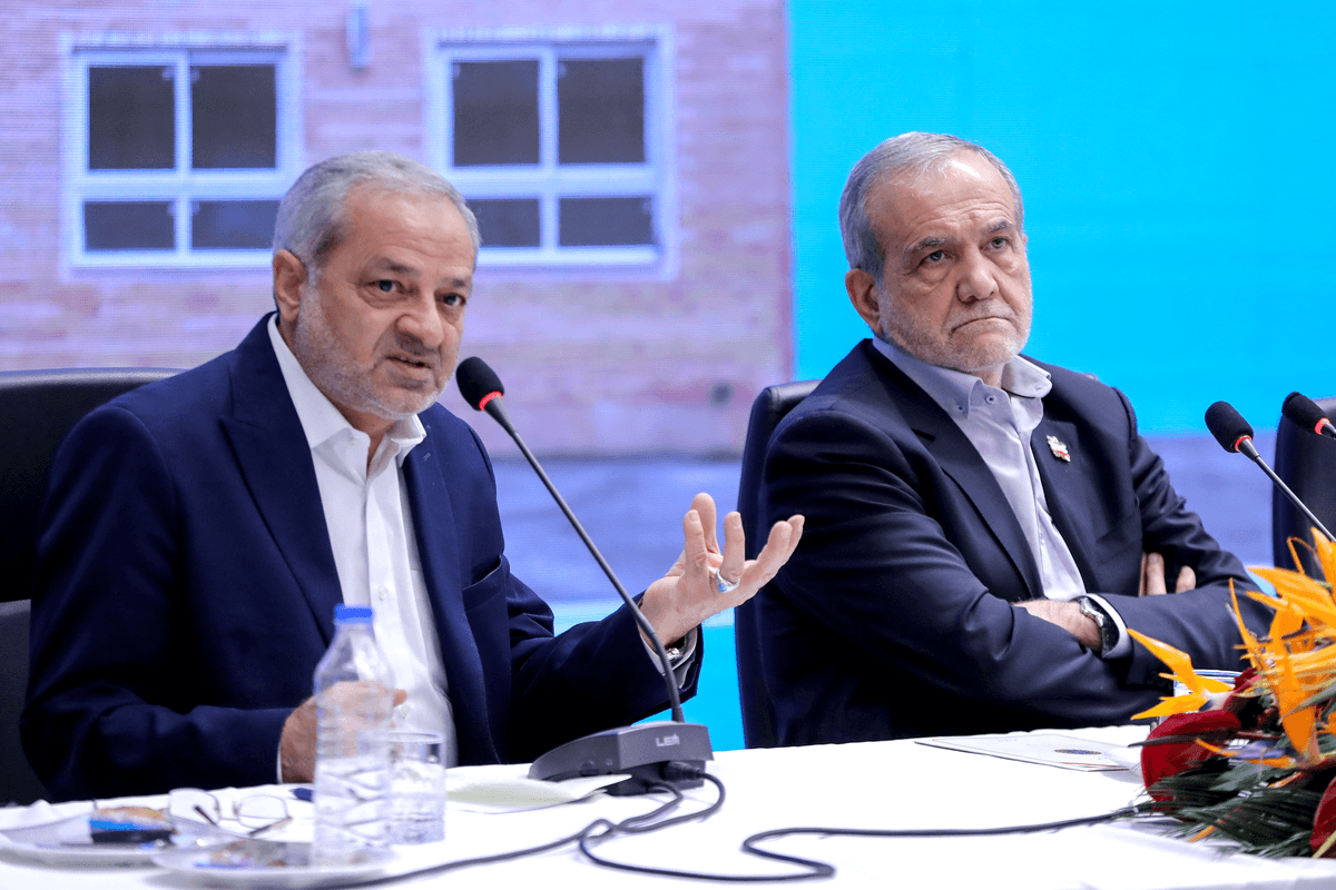 دوچرخهسواری نمادین پزشکیان در مسیر سلامت اصفهان برای ترویج ورزش همگانی