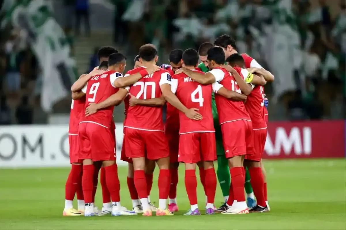 گزارش زنده بازی خیبر خرمآباد و پرسپولیس در هفته هفتم لیگ برتر