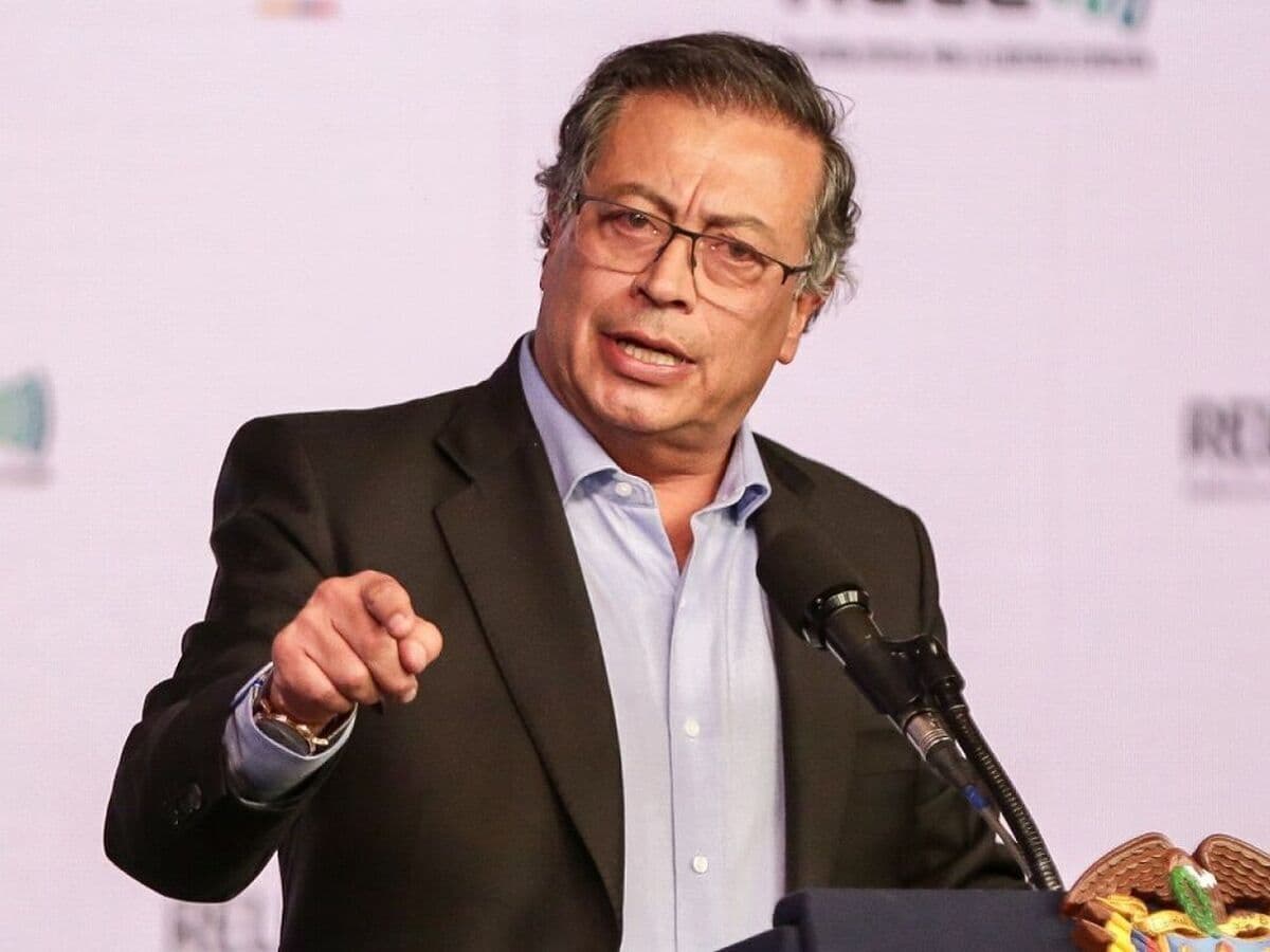 رئیسجمهور کلمبیا نقض حاکمیت کشورش توسط آمریکا را محکوم کرد