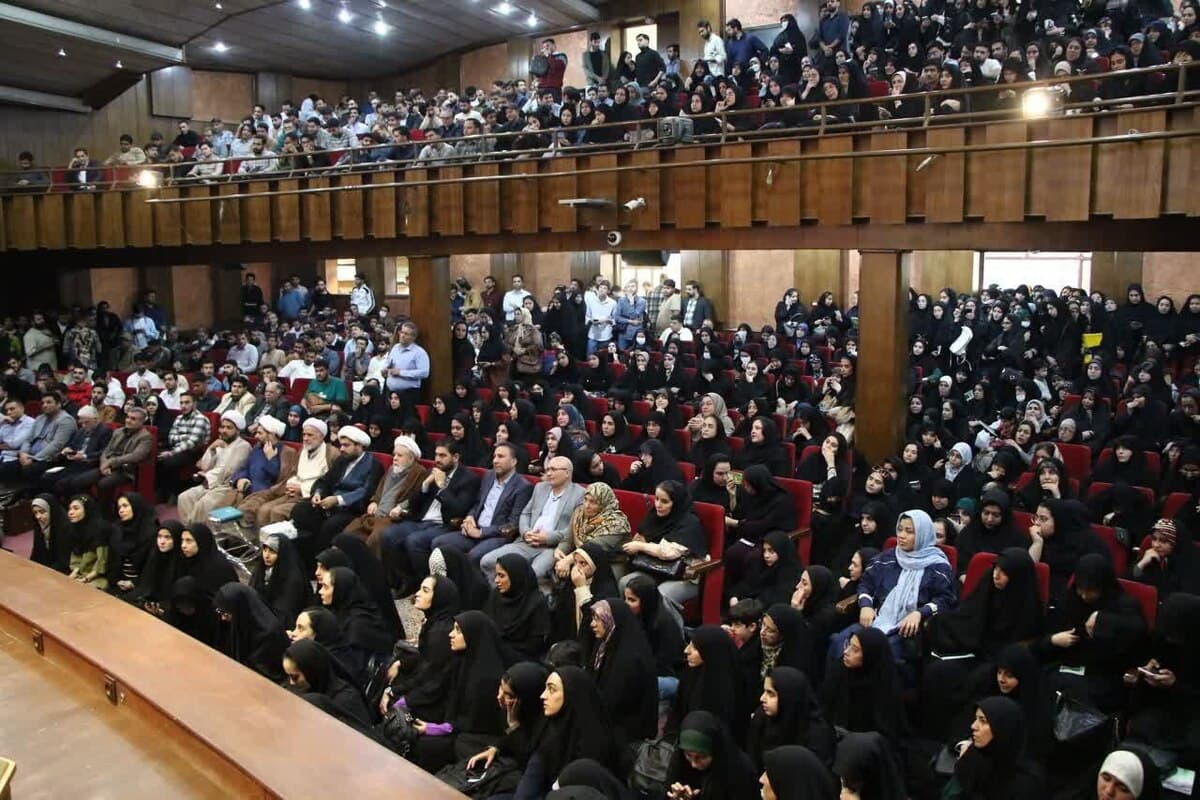 قرعهکشی حج عمره دانشگاهیان خراسان رضوی با ثبتنام ۱۰,۲۲۰ دانشجو