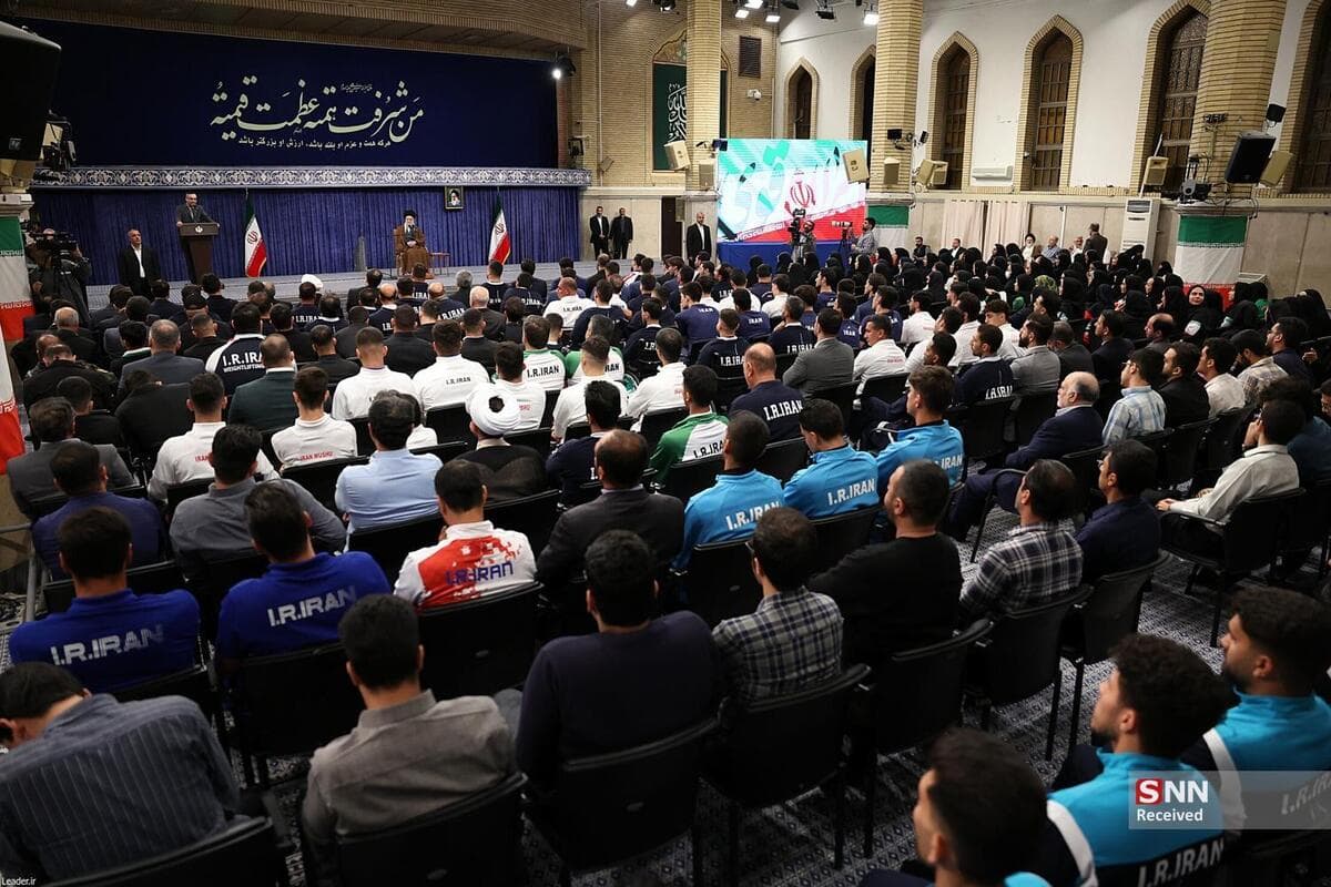 دیدار قهرمانان ورزشی و المپیادهای علمی با رهبر انقلاب