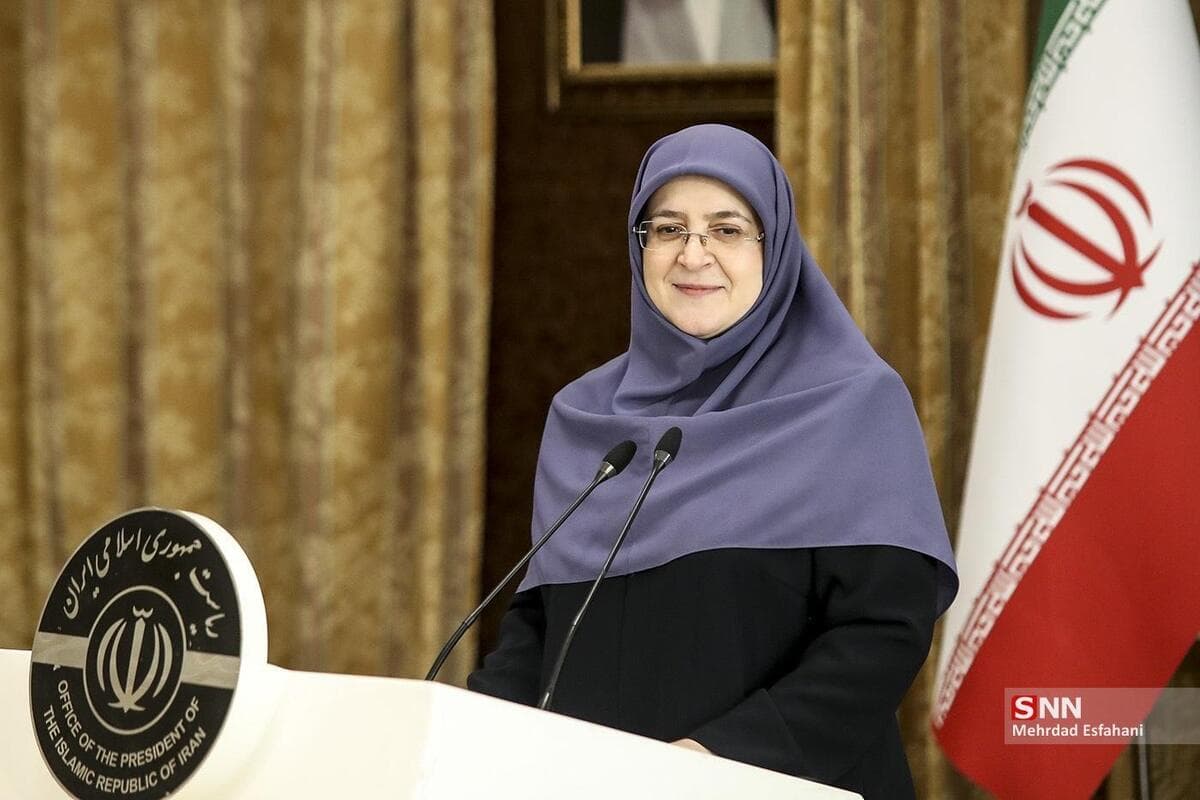 مهاجرانی: واردات ۷۰۰ کیلوگرم شمش طلای استاندارد و حراج بانک مرکزی