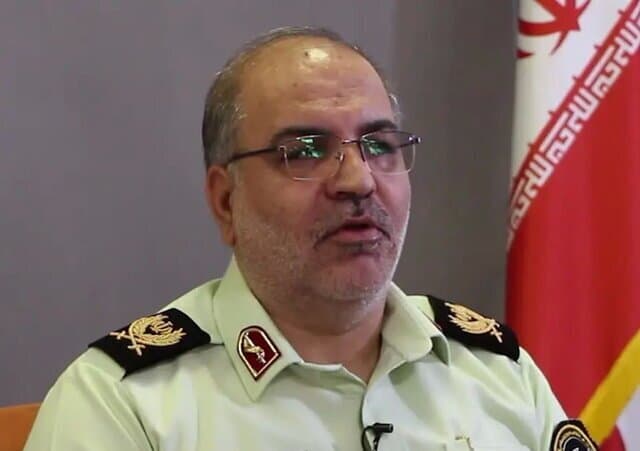 دستگیری ۷۰ سارق و قابزن در تهران؛ کشف سلاح جنگی و ۳۵۰ موبایل مسروقه