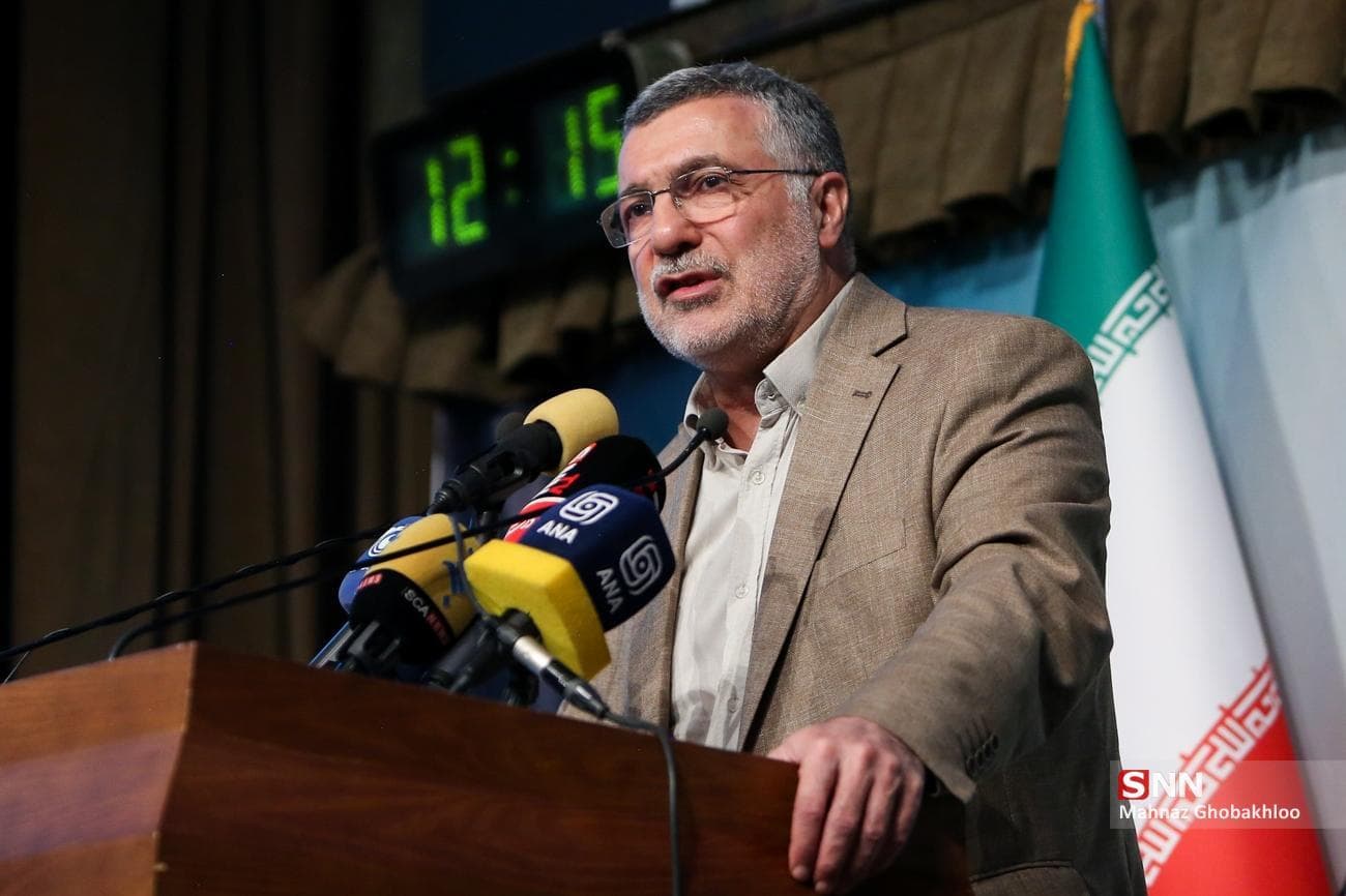 استفاده از مدارس برای پاتوق سالمندی در مراسم روز جهانی سالمندان