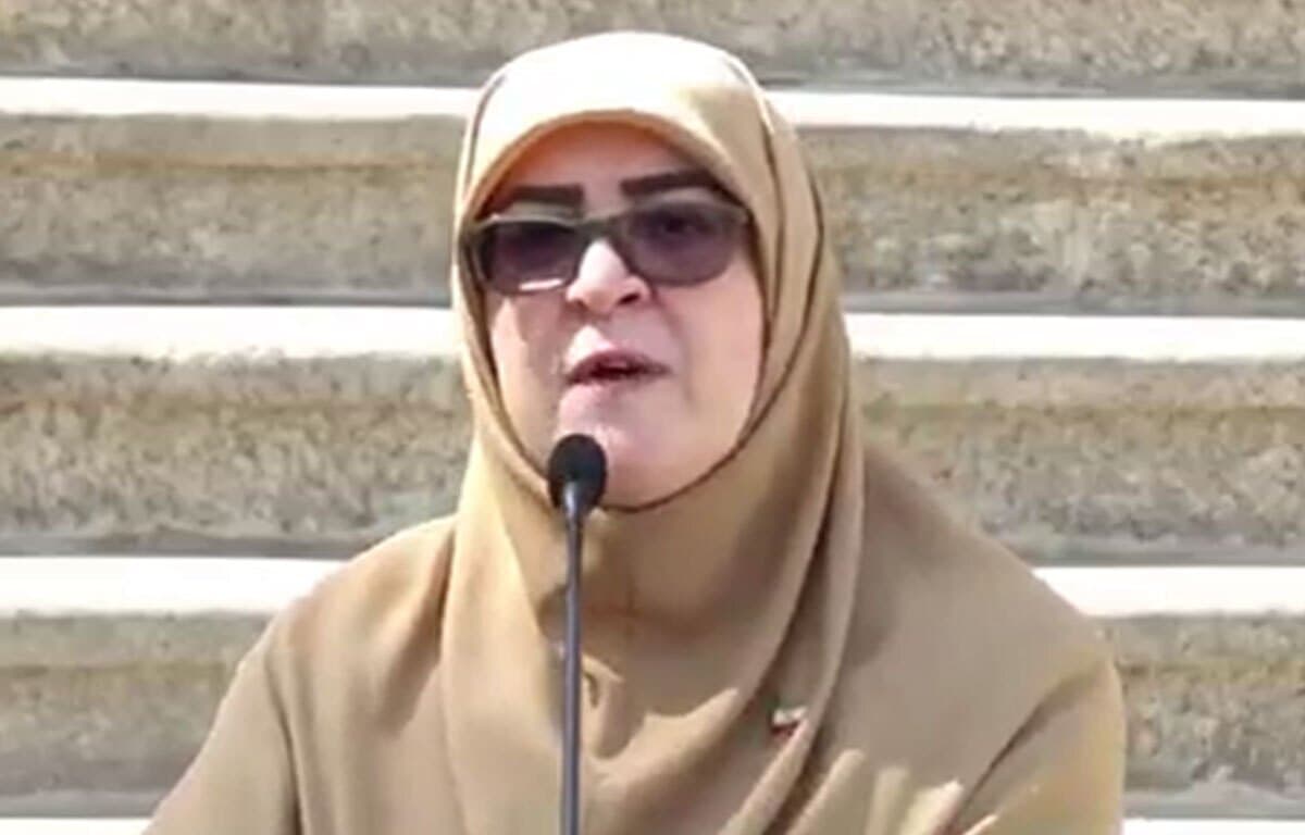 بازگشت ۱۲۰ مهاجر ایرانی از آمریکا و حضور چهرههای مشهور