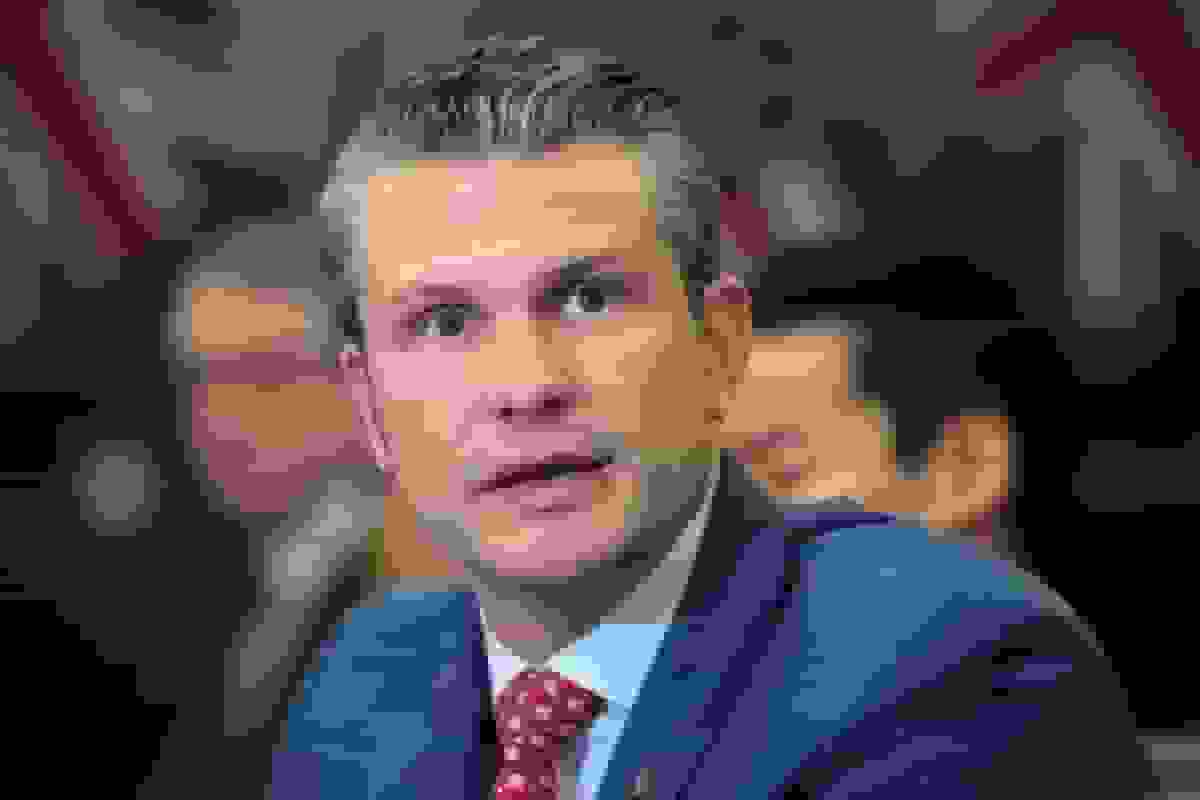 ادعای خصمانه وزیر جنگ آمریکا علیه چین