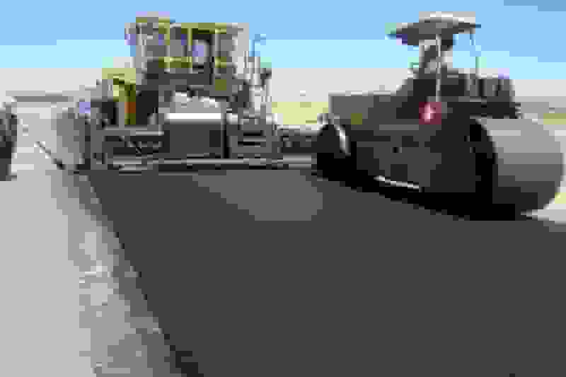 آغاز بهسازی و روکش آسفالت جاده انار–شهربابک