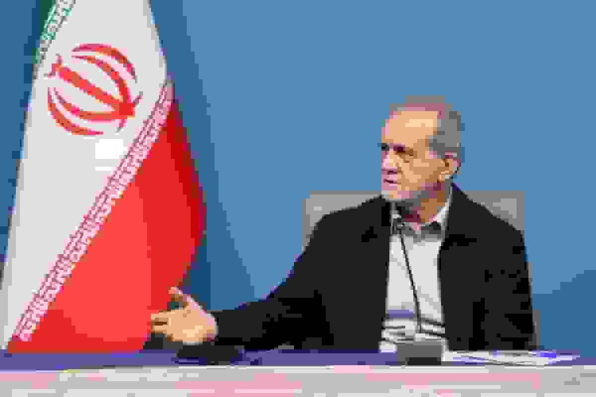 دیدار دکتر پزشکیان با مدیران ارشد صنعت هستهای