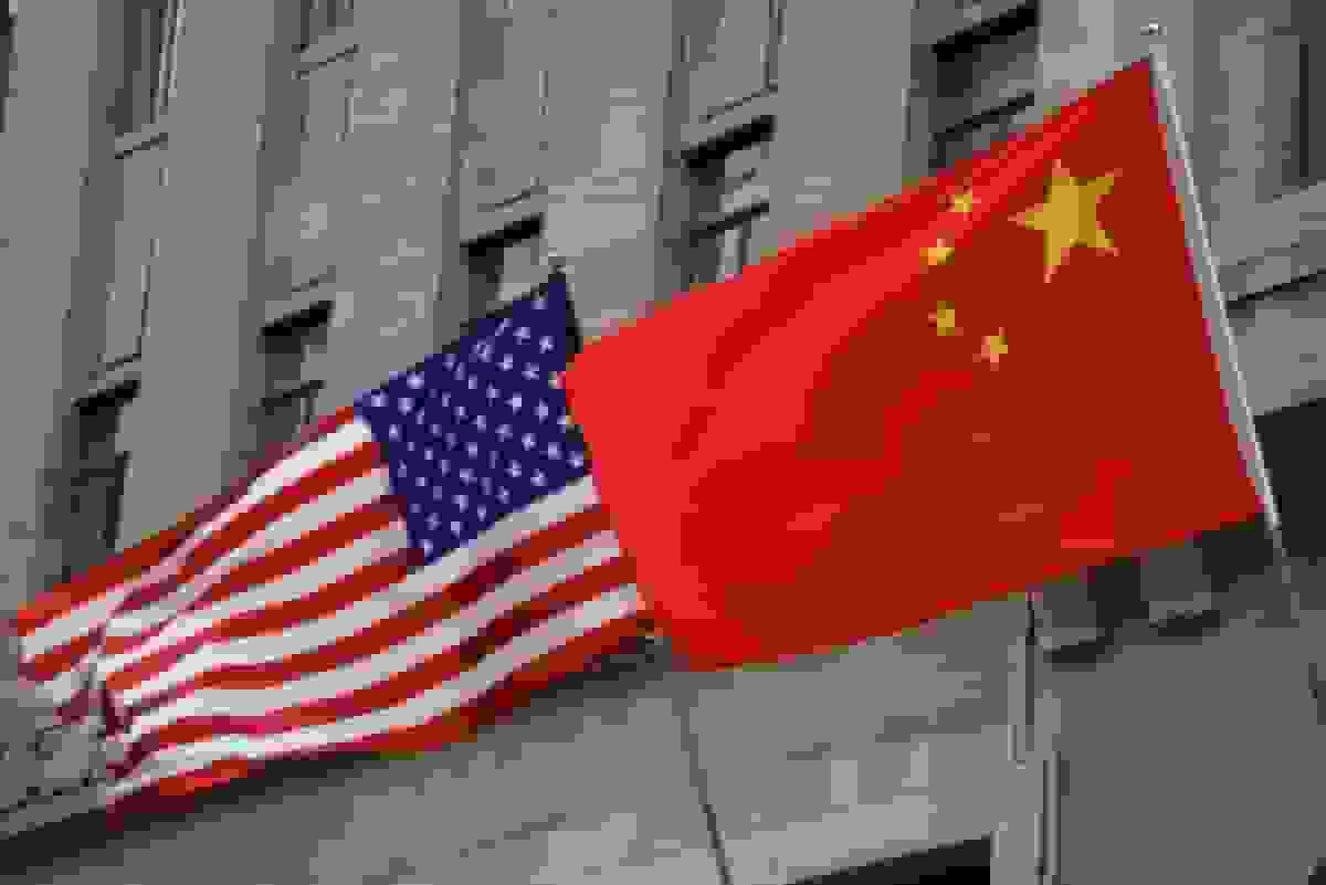 وزیر خانهداری آمریکا: خطرزدایی از چین ضروری است اما جدایی نمیخواهیم