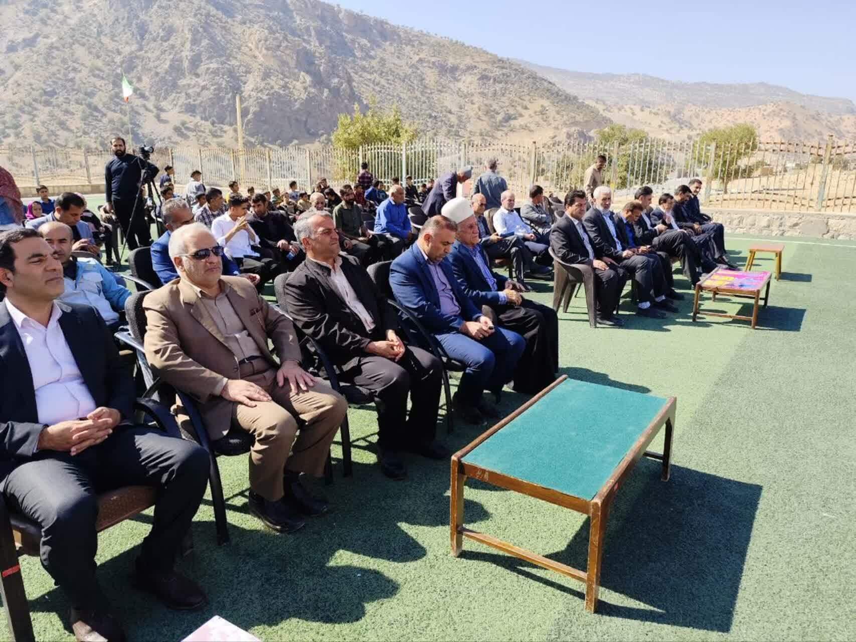 کلنگزنی مدرسه ۴ کلاسه در روستای سرقلعه لردگان