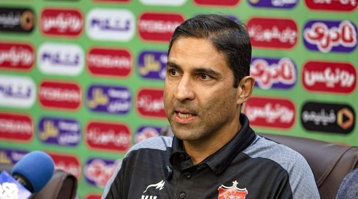 واکنش وحید هاشمیان به خداحافظی از پرسپولیس پس از پیروزی مقابل ذوبآهن