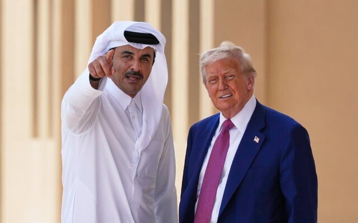 دیدار ترامپ با امیر قطر در دوحه در مسیر مالزی