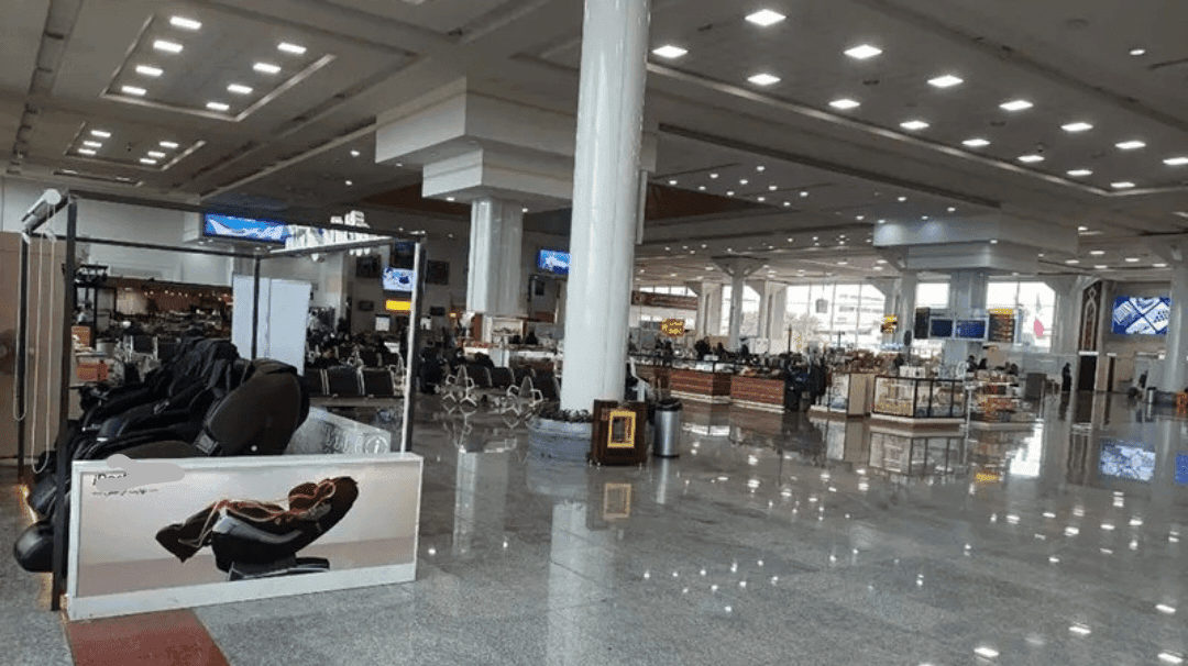 جریمه غرفه متخلف در فرودگاه شیراز به دلیل گرانفروشی