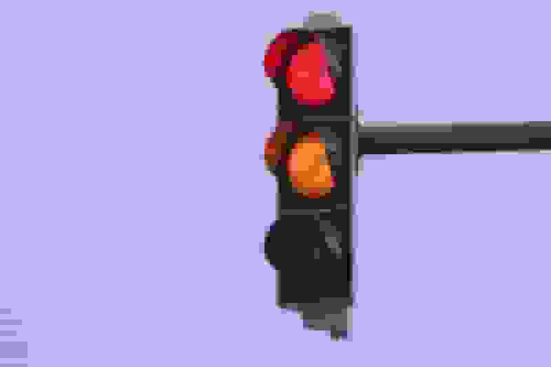 توضیحات چمران درباره خاموش شدن چراغهای راهنمایی در زمان قطع برق