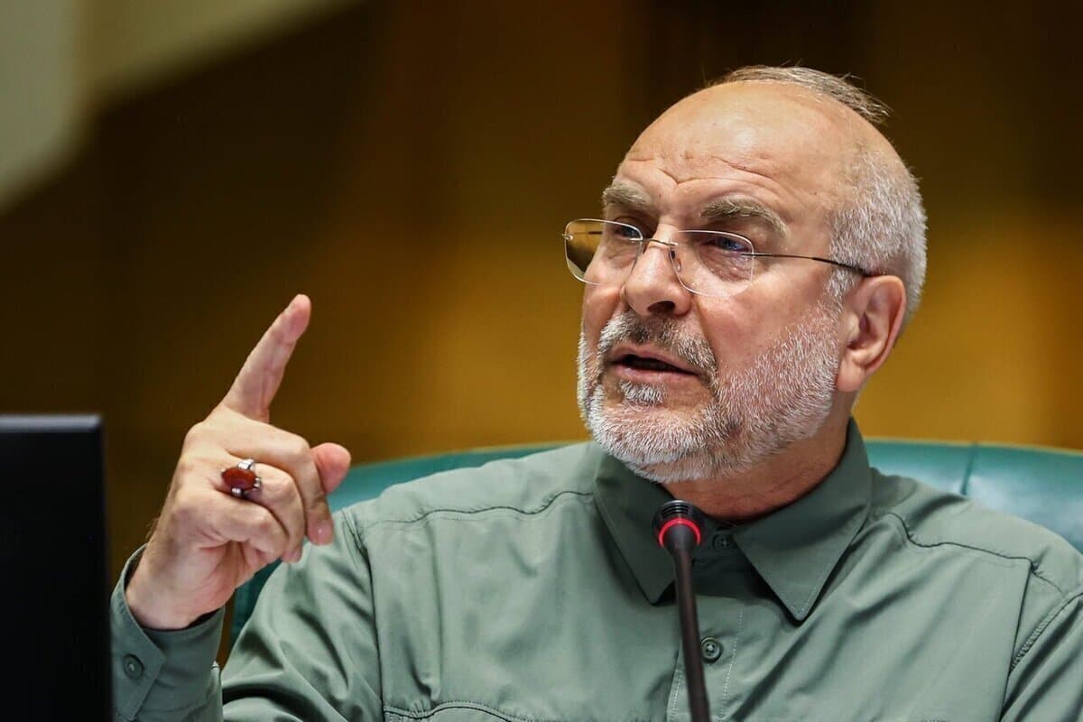 قالیباف: ترامپ و مستکبرین همزمان دم از صلح زده و به دنبال بمباران مراکز هستهای ما بودند