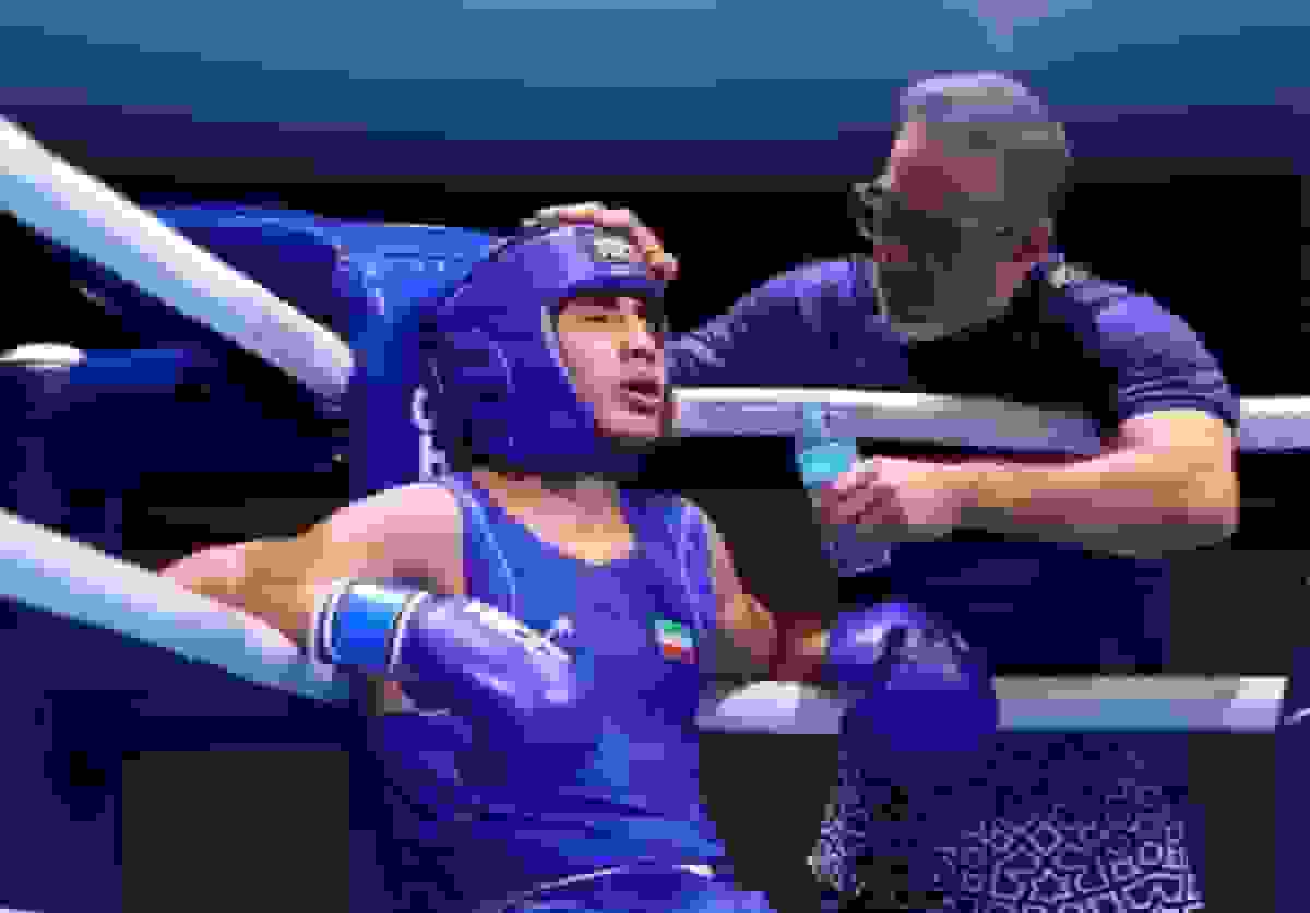 چمیپا و شرافتمند مدال نقره بوکس آسیایی جوانان را کسب کردند