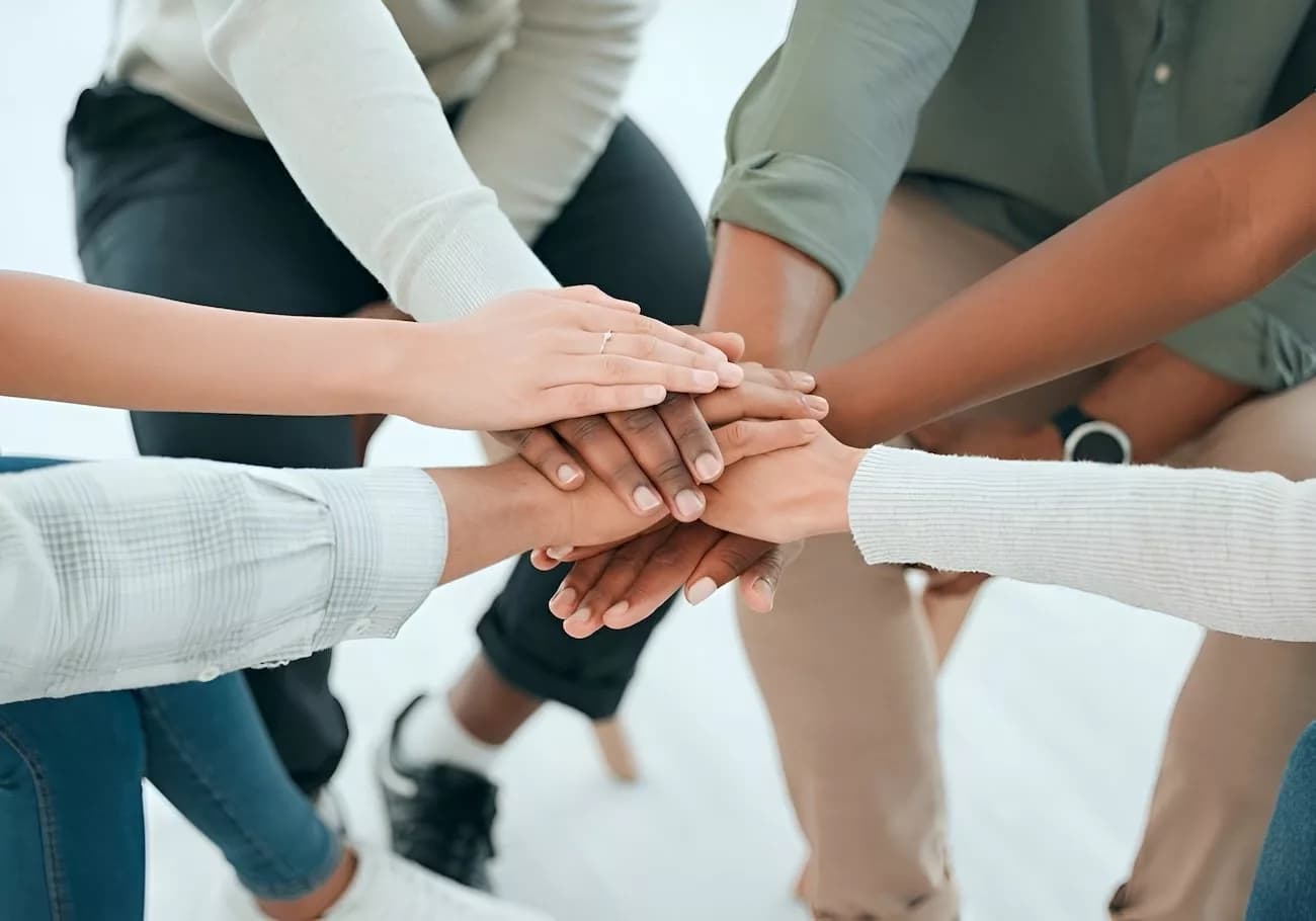 پژوهش جدید: روابط اجتماعی قوی سرعت پیری سلولی را کاهش میدهد