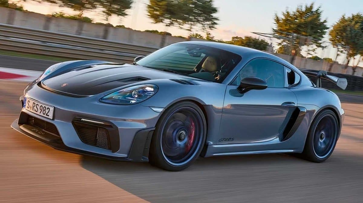 پورشه قصد دارد مدل ۷۱۸ را با کمک موتور هیبریدی 911 GTS حفظ کند