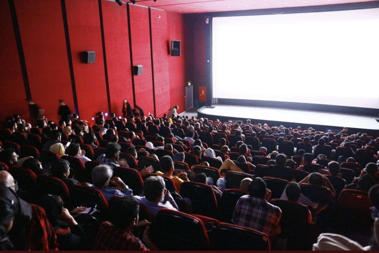 مرور آمار فروش آنلاین بلیت در نیمه اول سال ۱۴۰۴؛ صدرنشینهای بازار سینما و تئاتر