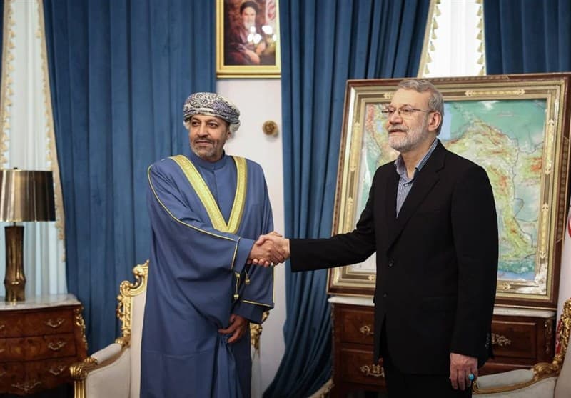 دیدار وزیر کشور عمان با علی لاریجانی در تهران